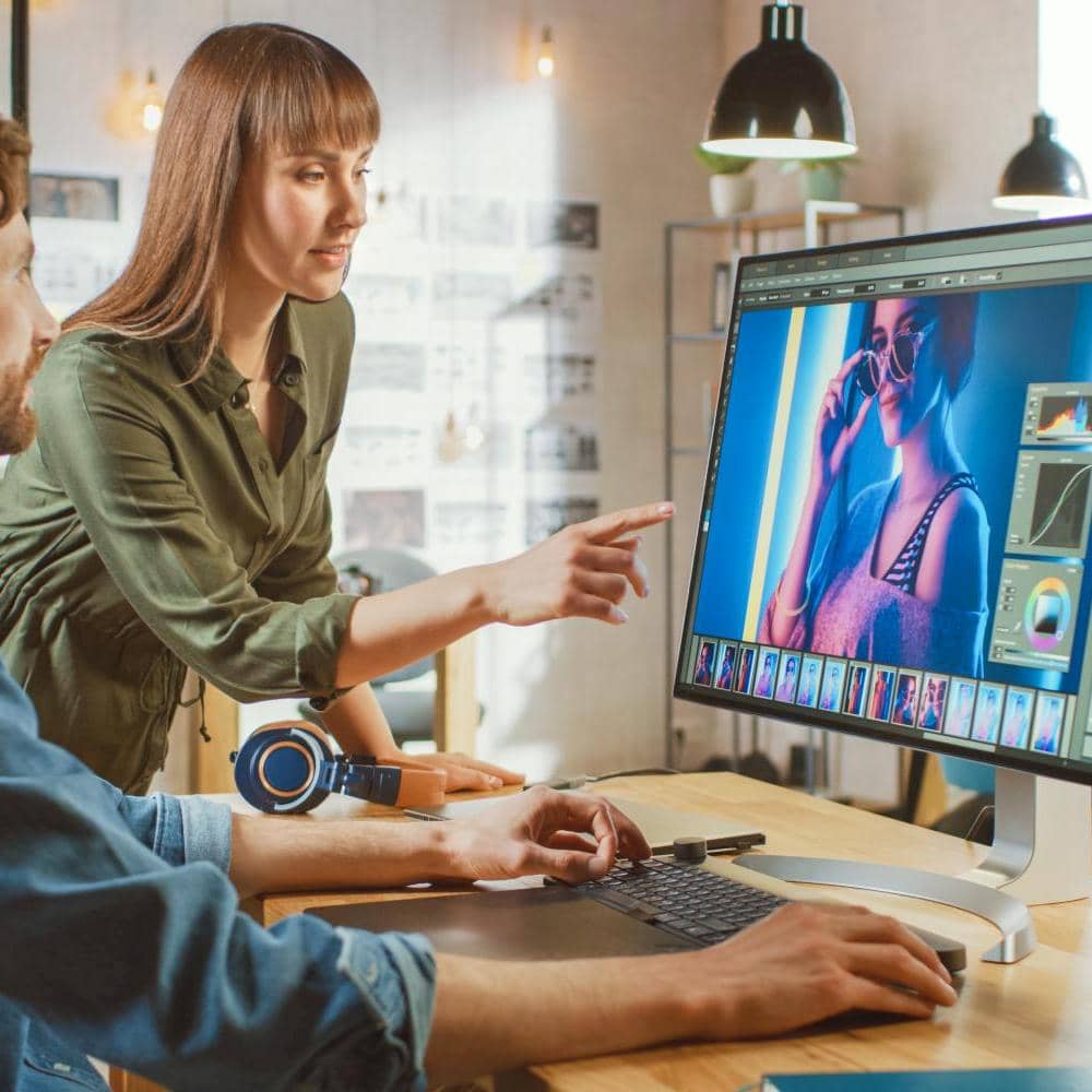 Designer-in-Medien