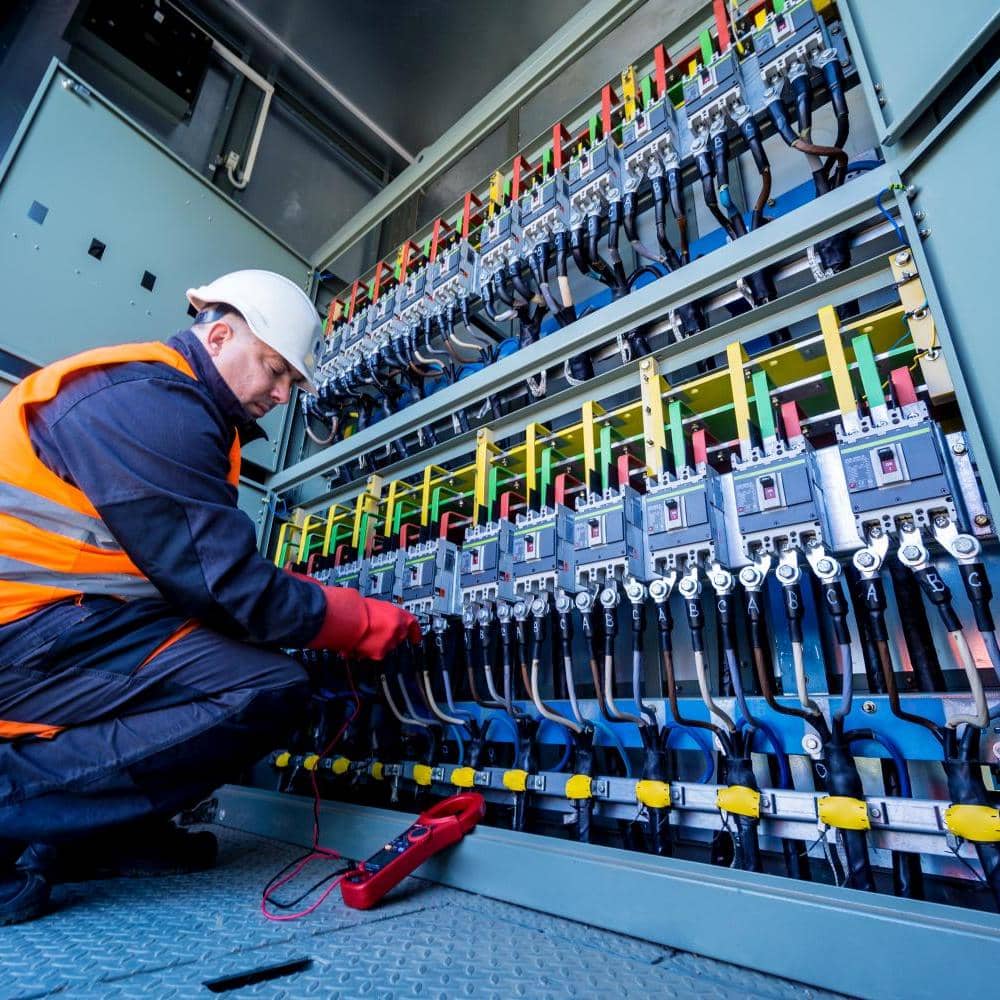 Elektroniker-in-Betriebstechnik