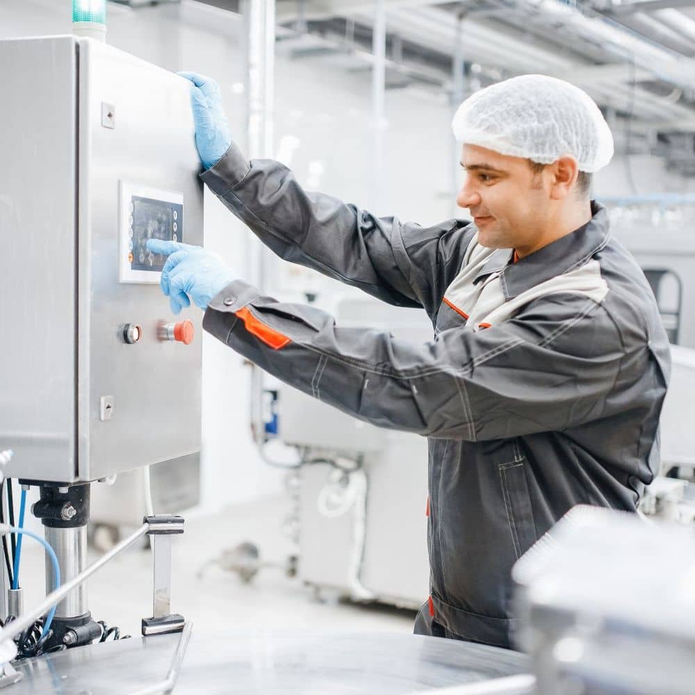 Industriemeister-in-Fruchtsaft-Getraenke-Lebensmittel-Sueßwaren