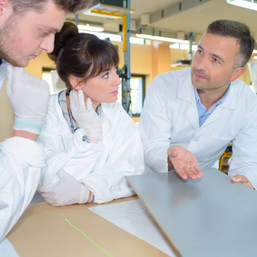 Ingenieur-in-Materialwissenschaften