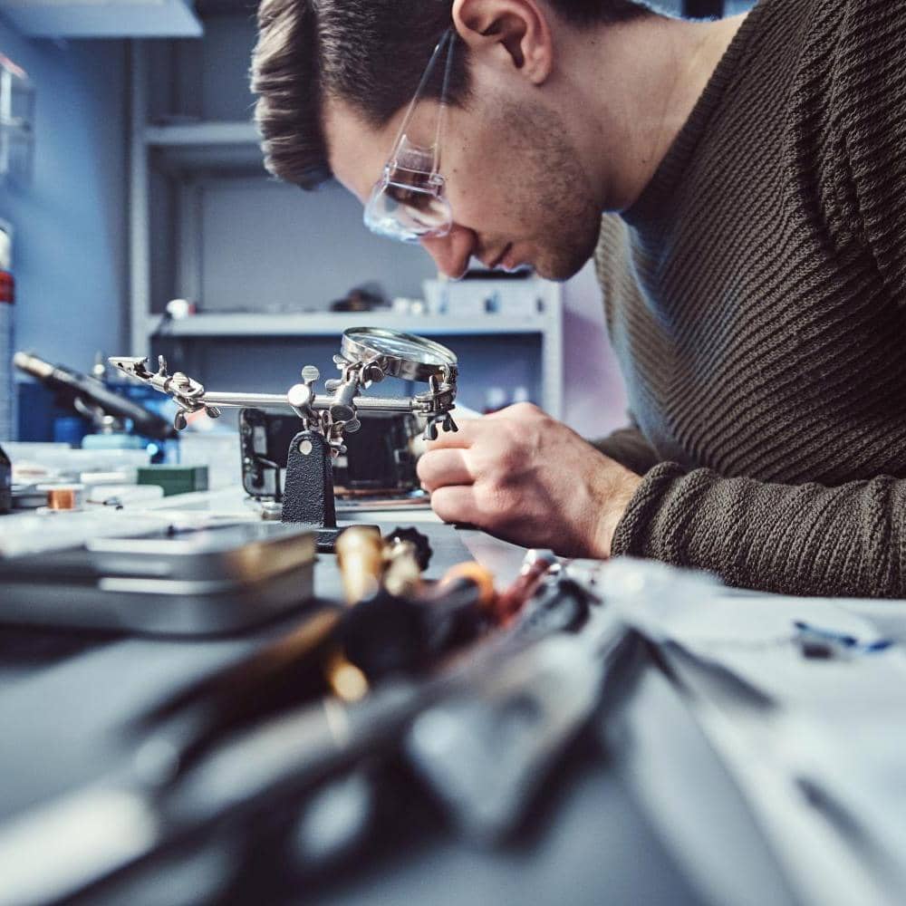 Ingenieur-in-Sensortechnik