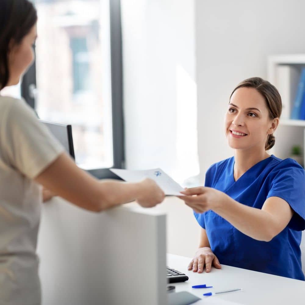 Verwaltungsangestellte-r-Krankenk-Krankenhaeuser-Kliniken